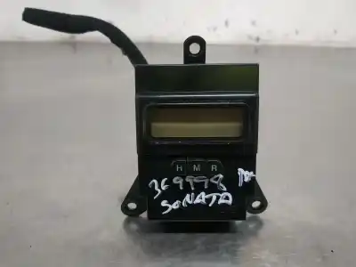 Peça sobressalente para automóvel em segunda mão Display Gps / Multimídia por HYUNDAI SONATA (NF) 2.0 CRDI Comfort I Referências OEM IAM 945103K000  