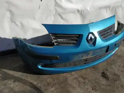 Pezzo di ricambio per auto di seconda mano Paraurti Anteriore per RENAULT MODUS Confort Dynamique 98 CV / 72 KW Riferimenti OEM IAM   