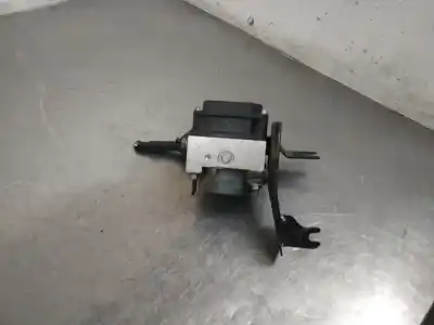 Pezzo di ricambio per auto di seconda mano abs per renault clio iii pack authentique riferimenti oem iam 8200747140  