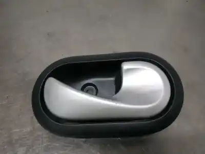 Pezzo di ricambio per auto di seconda mano MANIGLIA INTERNA ANTERIORE DESTRA per DACIA SANDERO  Riferimenti OEM IAM 8200733847  
