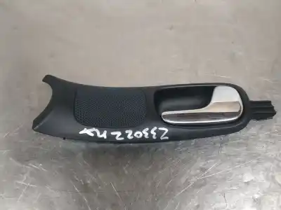 Автозапчастина б/у усередині передня права ручка для audi a4 berlina (b5) 2.5 tdi посилання на oem iam 8d0837020  