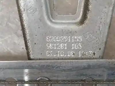 Peça sobressalente para automóvel em segunda mão elevador de vidros traseiro direito por renault clio iii pack authentique referências oem iam 8200291155  