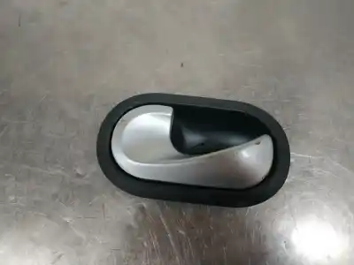 Second-hand car spare part interior left front handle for renault clio iii pack authentique oem iam references   