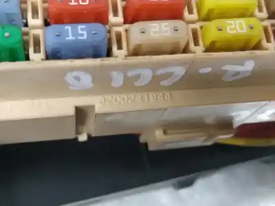 Second-hand car spare part fuse box unit for renault clio iii pack authentique oem iam references 8200241944  