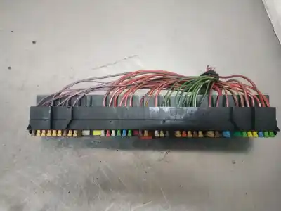 Peça sobressalente para automóvel em segunda mão caixa de fusíveis e relés por bmw serie 5 berlina (e39) 530d referências oem iam   