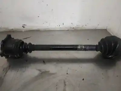 Pièce détachée automobile d'occasion TRANSMISSION AVANT GAUCHE pour AUDI A4 BERLINA (B5)  Références OEM IAM 8D0407272BB  