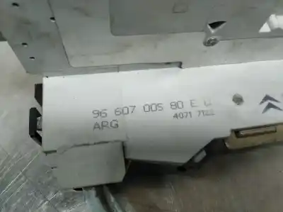 Peça sobressalente para automóvel em segunda mão FECHADURA DA PORTA TRASEIRA ESQUERDA por CITROEN C4 BERLINA  Referências OEM IAM 9660700580  