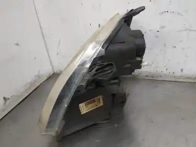 Second-hand car spare part right headlight for opel meriva cosmo oem iam references 93321053  