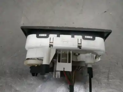 Peça sobressalente para automóvel em segunda mão comando de sofagem (chauffage / ar condicionado) por opel meriva cosmo referências oem iam 13215936  