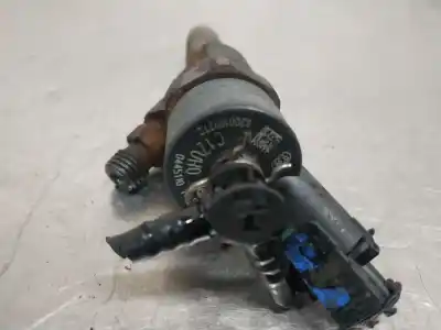 Pièce détachée automobile d'occasion INJECTEUR pour RENAULT LAGUNA II (BG0)  Références OEM IAM 8200100272  