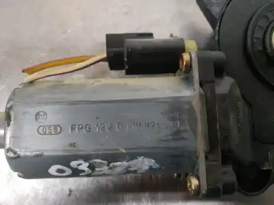 Peça sobressalente para automóvel em segunda mão MOTOR ELEVADOR VIDRO DIANTEIRO DIREITO por FORD FUSION (CBK)  Referências OEM IAM 0130821939  