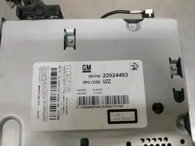 Pièce détachée automobile d'occasion système audio / radiocd pour opel astra j lim. cosmo références oem iam 22924493  