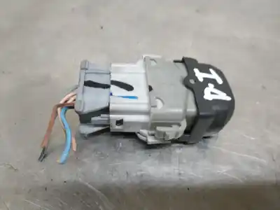 Pièce détachée automobile d'occasion commande de lève vitre avant droit pour renault megane ii berlina 5p emotion références oem iam 2808201  