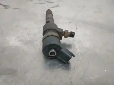 Pezzo di ricambio per auto di seconda mano iniettore per fiat stilo multi wagon (192_) 1.9 d multijet riferimenti oem iam 0445110276  