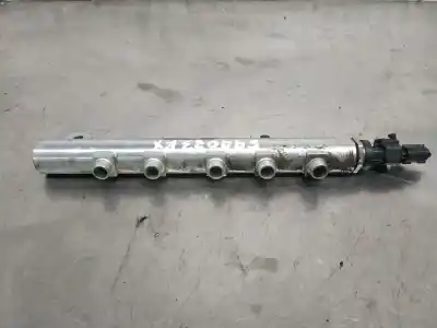 Second-hand car spare part Distributor Pipe for FIAT STILO MULTI WAGON (192_) 1.9 D Multijet OEM IAM references 0445214095  