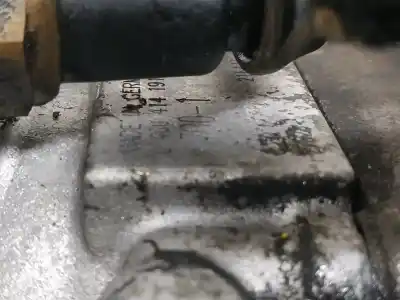 Pezzo di ricambio per auto di seconda mano pompa diniezione per kia carnival td ls riferimenti oem iam 0460414191  