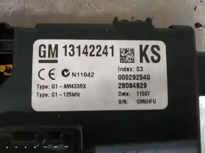 Автозапчасти б/у БЛОК РЕЛЕ/ПРЕДОХРАНИТЕЛЕЙ за OPEL CORSA D  ссылки OEM IAM 13142241  