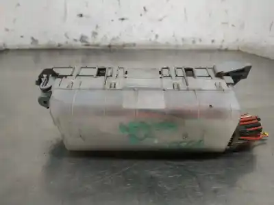 Pezzo di ricambio per auto di seconda mano Scatola Relè/fusibili per OPEL MERIVA Cosmo Riferimenti OEM IAM 93363136  