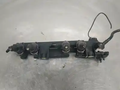 Pezzo di ricambio per auto di seconda mano rampa iniettori per renault clio ii fase i (b/cbo) 1.2 riferimenti oem iam 7700109066  