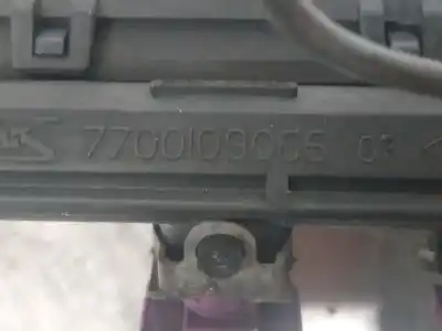 Pezzo di ricambio per auto di seconda mano rampa iniettori per renault clio ii fase i (b/cbo) 1.2 riferimenti oem iam 7700109066  