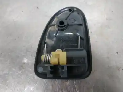 Автозапчастина б/у усередині передня права ручка для renault clio ii fase ii (b/cb0) authentique 58 cv / 43 kw посилання на oem iam 8200028995  