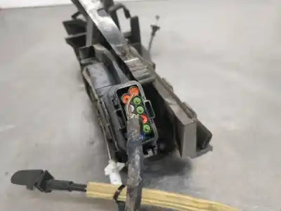 Автозапчастина б/у замок передніх дверей лівий для FORD FOCUS BERLINA (CAP) Ambiente (D) Посилання на OEM IAM 4M51A21979  