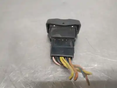 Second-hand car spare part left front power window switch for dacia logan mcv laureate oem iam references 22681   Second-hand car spare part left front power window switch for dacia logan mcv laureate oem iam references 22681