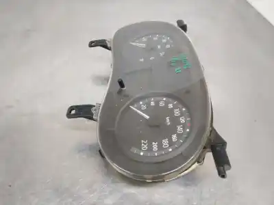 Pezzo di ricambio per auto di seconda mano pannello degli strumenti per renault clio ii fase ii (b/cb0) base authentique 65 cv / 48 kw riferimenti oem iam p8200276525  