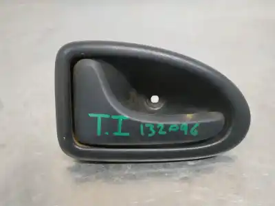 Second-hand car spare part interior left rear handle for renault clio ii fase ii (b/cb0) authentique oem iam references   