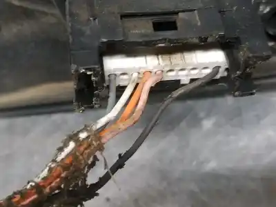 Pezzo di ricambio per auto di seconda mano specchio sinistro per renault clio ii fase ii (b/cb0) base authentique 65 cv / 48 kw riferimenti oem iam   
