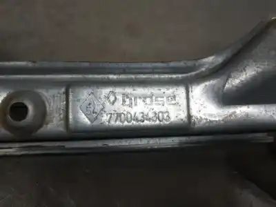 Pezzo di ricambio per auto di seconda mano alzacristalli posteriore sinistro per renault clio ii fase ii (b/cb0) base authentique 65 cv / 48 kw riferimenti oem iam 7700434303  