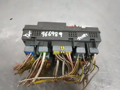 Second-hand car spare part fuse box unit for citroen jumpy 2.0 hdi sx caja cerrada acristalda (80kw) oem iam references 9631527980  