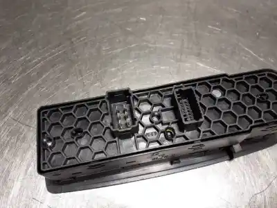 Second-hand car spare part LEFT FRONT POWER WINDOW SWITCH for RENAULT FLUENCE  OEM IAM references 254000005R  