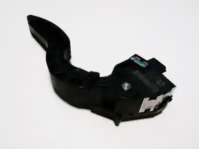Second-hand car spare part Accelerator Pedal for RENAULT FLUENCE Z.E. Dynamique OEM IAM references 180100024R  