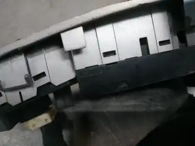 Second-hand car spare part Left Front Power Window Switch for NISSAN TRADE Caja cerrada. techo elevado 86 CV / 63 KW OEM IAM references 93570IF260WK  