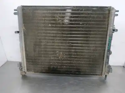 Pezzo di ricambio per auto di seconda mano radiatore d acqua per renault clio ii fase ii (b/cb0) authentique 58 cv / 43 kw riferimenti oem iam 8200164413  