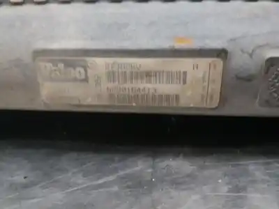 Pezzo di ricambio per auto di seconda mano RADIATORE D ACQUA per RENAULT CLIO II FASE II (B/CB0)  Riferimenti OEM IAM 8200164413  
