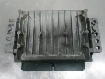 Second-hand car spare part ecu engine control for renault clio ii fase ii (b/cb0) authentique 58 cv / 43 kw oem iam references 8200162378  