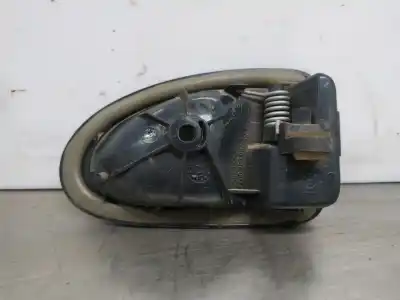 Pezzo di ricambio per auto di seconda mano Maniglia Interna Posteriore Sinistra per RENAULT CLIO II FASE II (B/CB0) Authentique 58 CV / 43 KW Riferimenti OEM IAM    Pezzo di ricambio per auto di seconda mano Maniglia Interna Posteriore Sinistra per RENAULT CLIO II FASE II (B/CB0) Authentique 58 CV / 43 KW Riferimenti OEM IAM