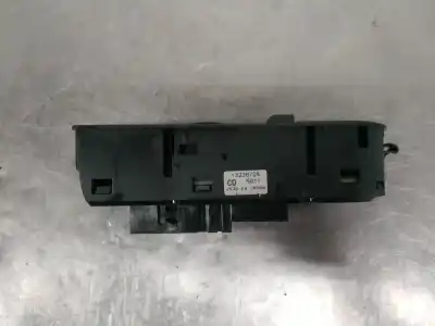 Second-hand car spare part LEFT FRONT POWER WINDOW SWITCH for OPEL ASTRA H BERLINA  OEM IAM references 13228706  