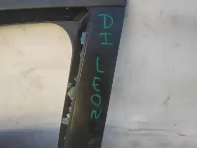 Second-hand car spare part left front door for seat leon (5f1) fr oem iam references   