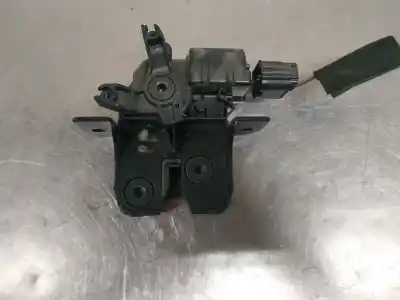 Second-hand car spare part trunk lock for dacia duster ambiance 4x2 oem iam references 905030010r  