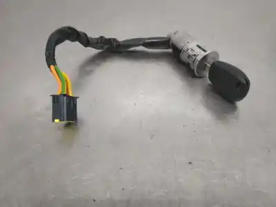 Peça sobressalente para automóvel em segunda mão comutador de ignição por dacia duster ambiance 4x2 referências oem iam 6001546809  