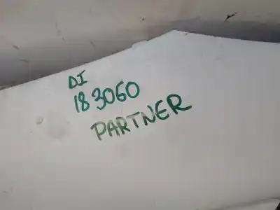 Peça sobressalente para automóvel em segunda mão Guarda-lamas Dianteiro Esquerdo por PEUGEOT PARTNER (S2) Rancho Plus Referências OEM IAM   