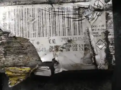 Peça sobressalente para automóvel em segunda mão compressor de ar condicionado a/a a/c por dacia duster ambiance 4x2 referências oem iam 926009154r  