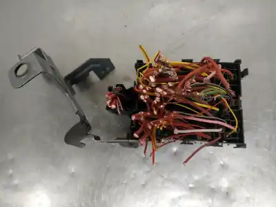 Second-hand car spare part Fuse Box Unit for DACIA SANDERO Stepway Essential OEM IAM references 243800831R  