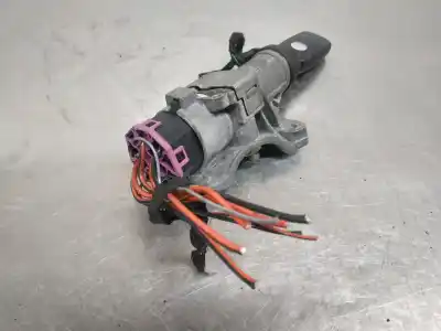 Автозапчастина б/у СТАРТЕР для VOLKSWAGEN POLO (9N1)  Посилання на OEM IAM 4B0905851  