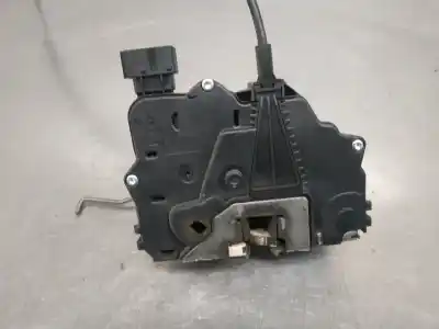 Автозапчастина б/у ЗАМОК ПЕРЕДНІХ ДВЕРЕЙ ЛІВИЙ для OPEL CORSA D  Посилання на OEM IAM 13258271  