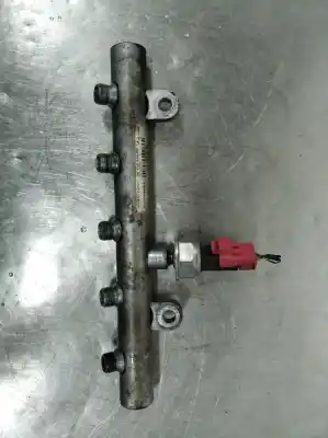 Peça sobressalente para automóvel em segunda mão RÉGUA / RAMPA DE INJETORES por FORD FOCUS BERLINA (CAP)  Referências OEM IAM 9645689580  