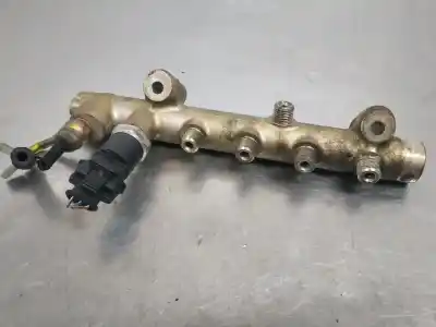 Pezzo di ricambio per auto di seconda mano RAMPA INIETTORI per OPEL ASTRA H BERLINA  Riferimenti OEM IAM 0445214049  